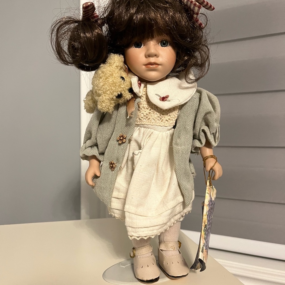 Alexandra porcelain doll NWT retail $349